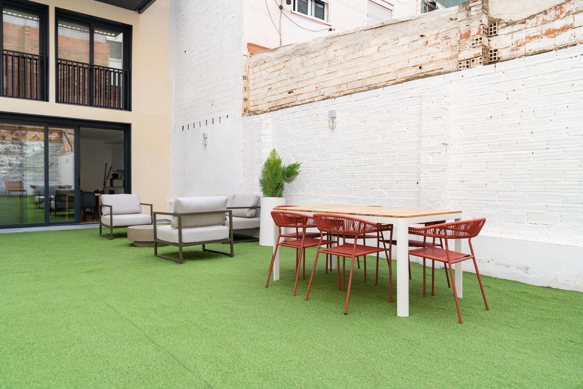 Stay U-Nique Apartments Albeniz Bcn Оспиталет де Лобрегат Екстериор снимка