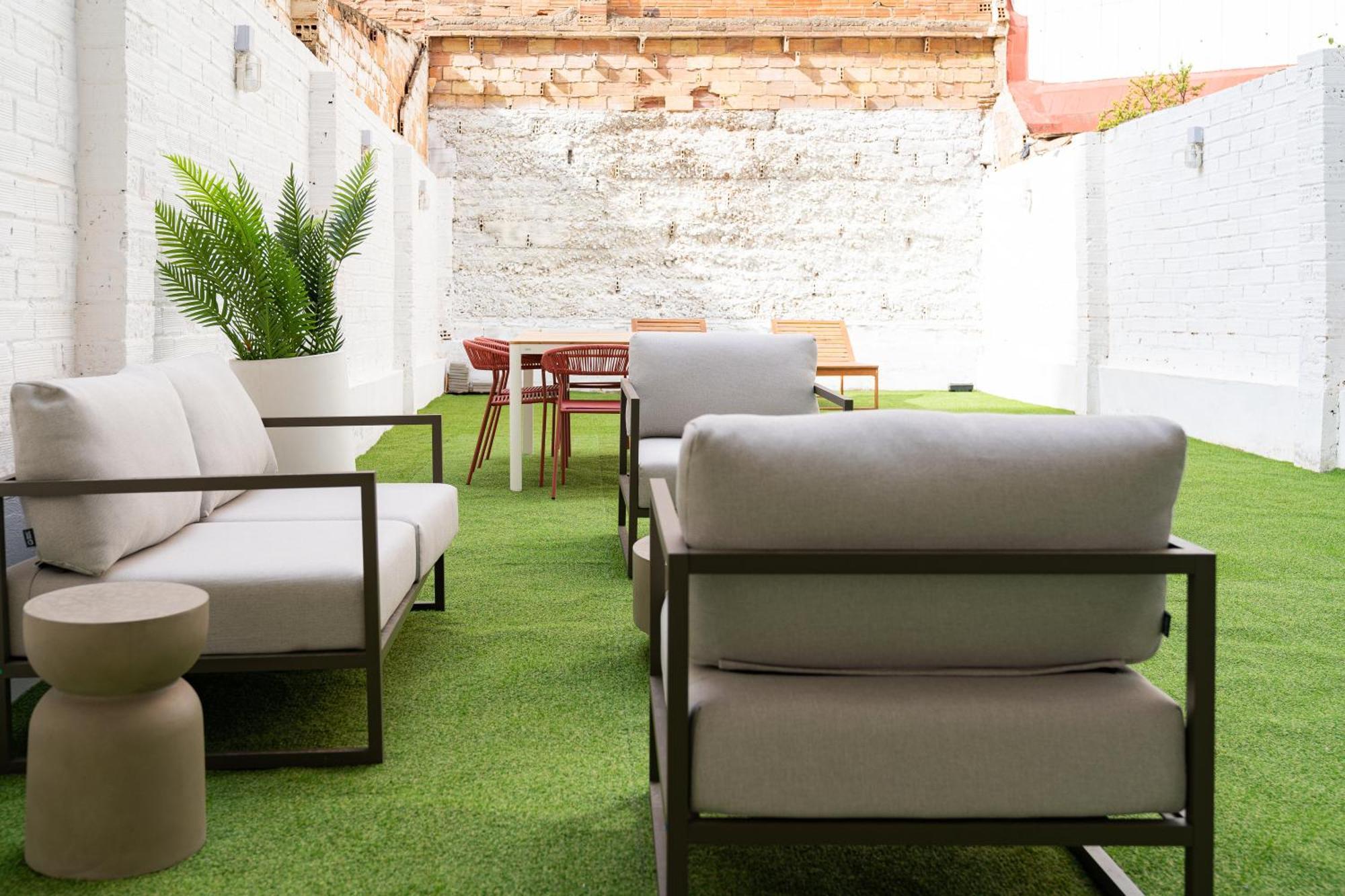 Stay U-Nique Apartments Albeniz Bcn Оспиталет де Лобрегат Екстериор снимка