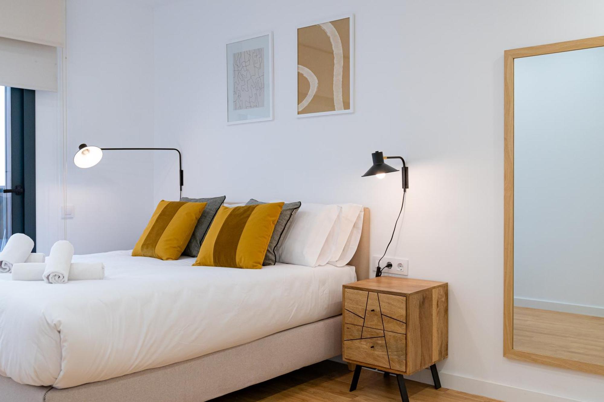 Stay U-Nique Apartments Albeniz Bcn Оспиталет де Лобрегат Екстериор снимка