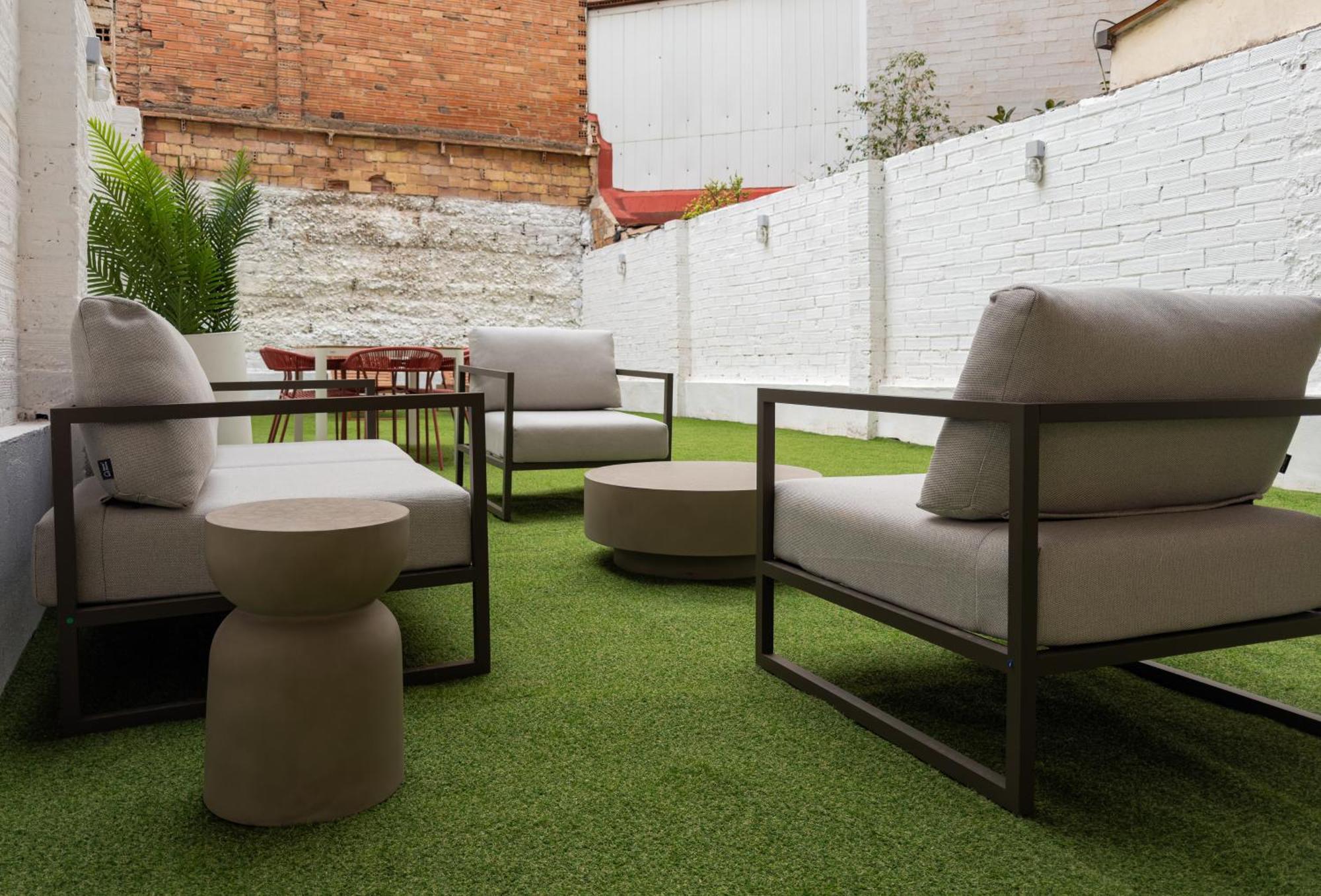 Stay U-Nique Apartments Albeniz Bcn Оспиталет де Лобрегат Екстериор снимка