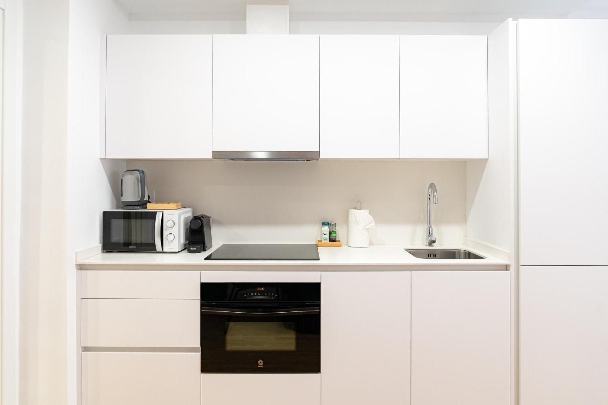 Stay U-Nique Apartments Albeniz Bcn Оспиталет де Лобрегат Екстериор снимка
