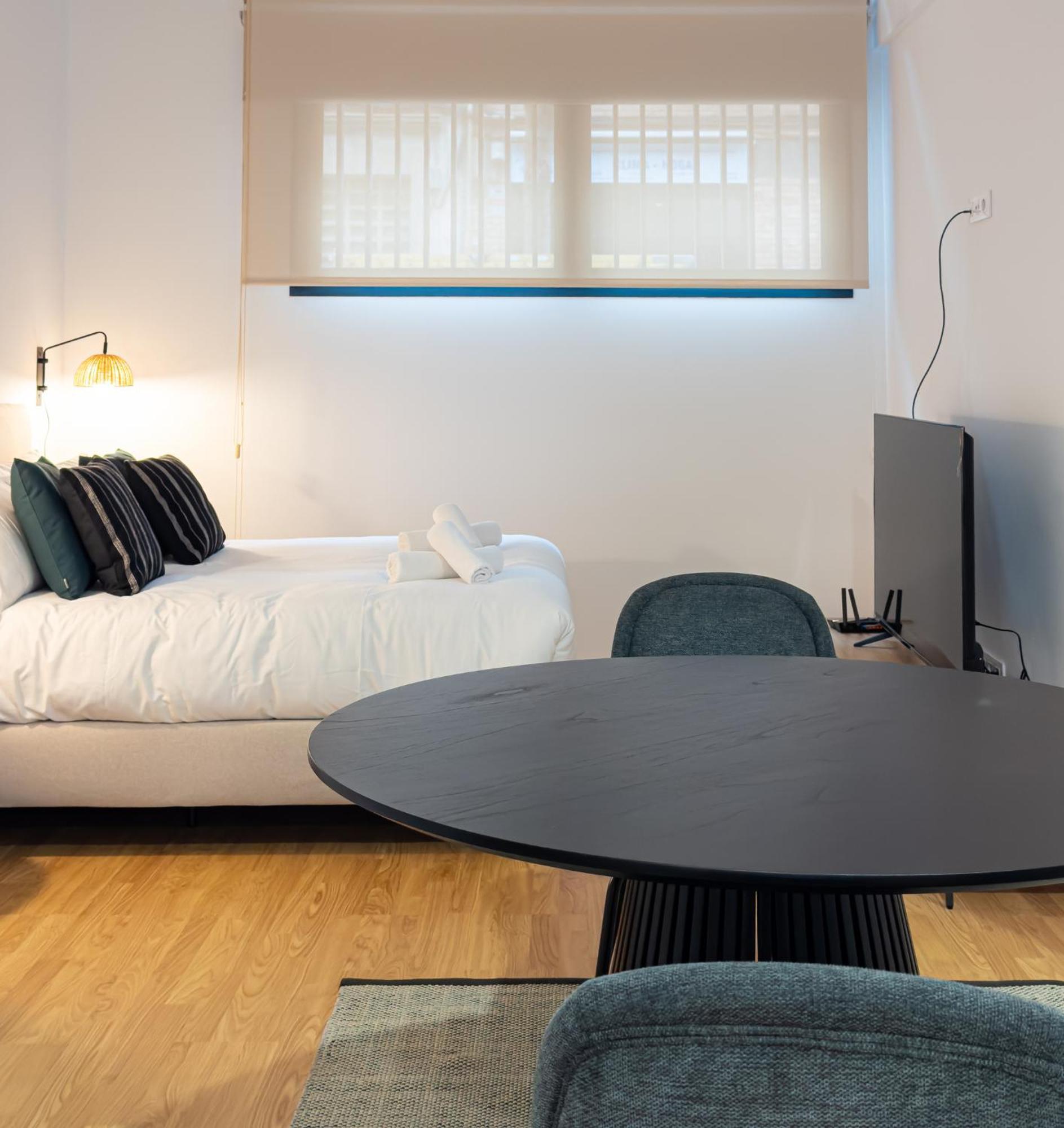 Stay U-Nique Apartments Albeniz Bcn Оспиталет де Лобрегат Екстериор снимка
