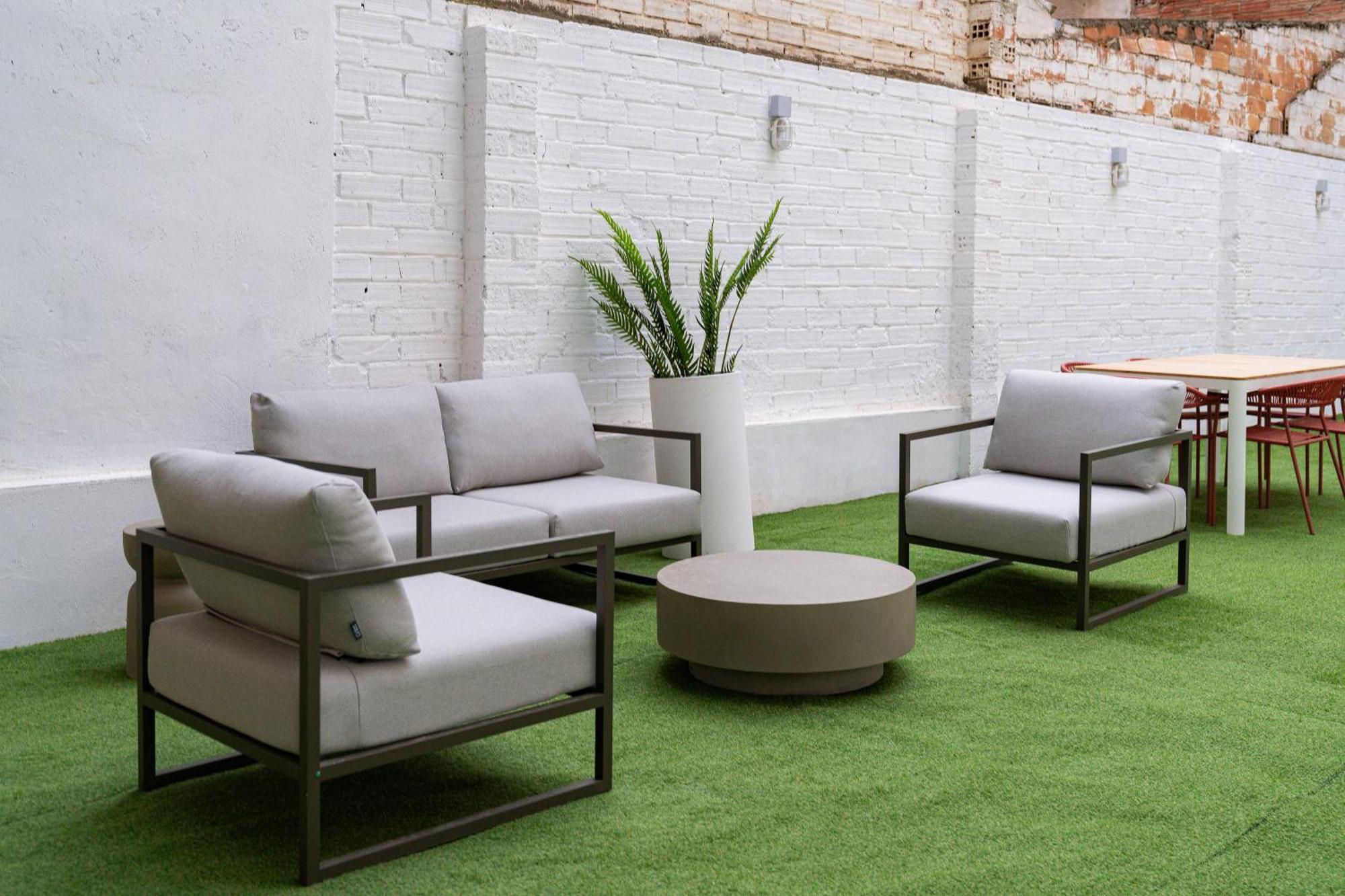 Stay U-Nique Apartments Albeniz Bcn Оспиталет де Лобрегат Екстериор снимка